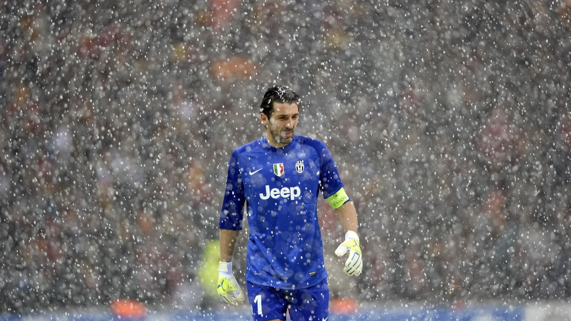 网球比赛多次出现精彩反击